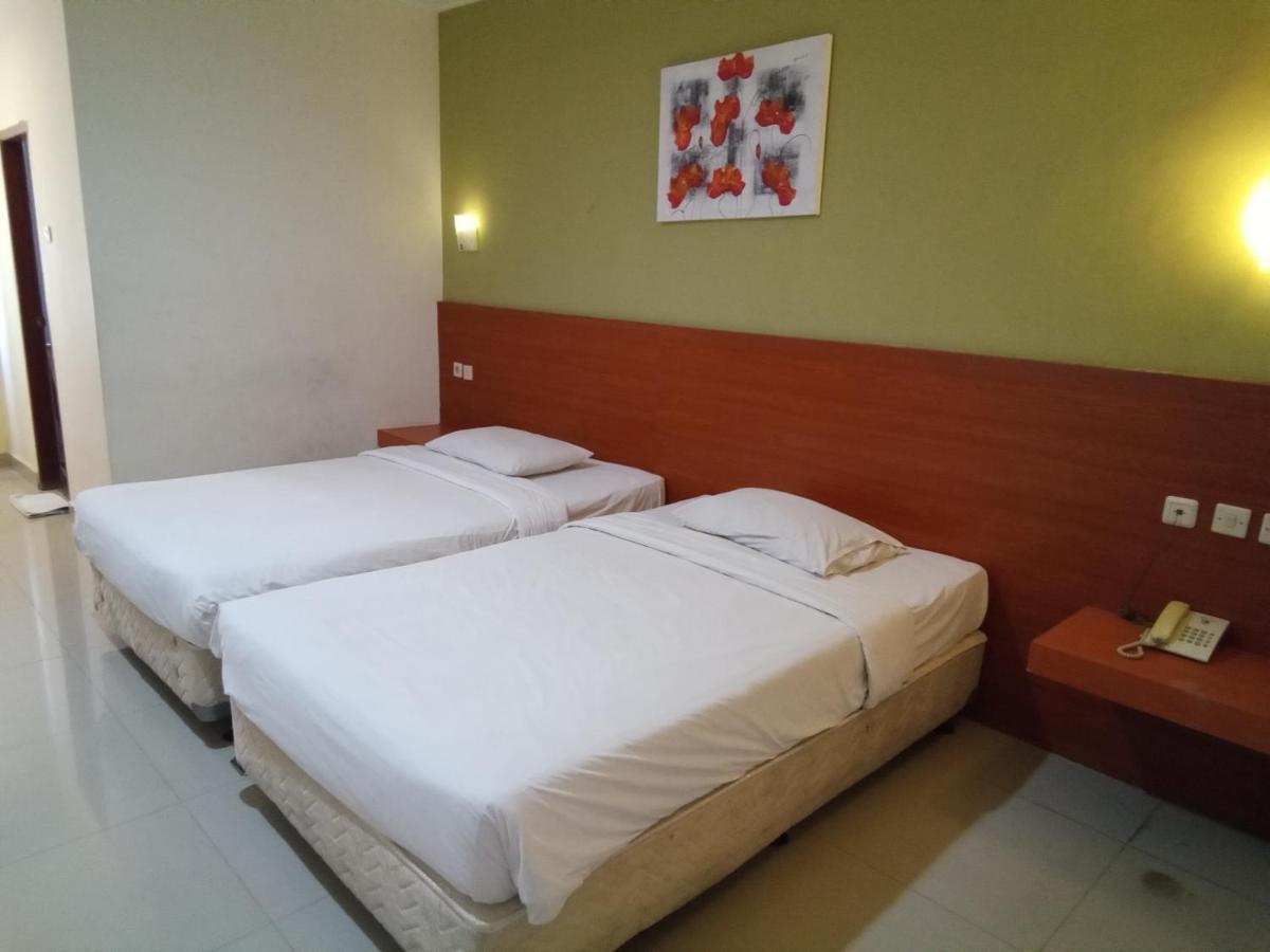 Hotel Puri Dibia Kuta Kuta Lombok Extérieur photo