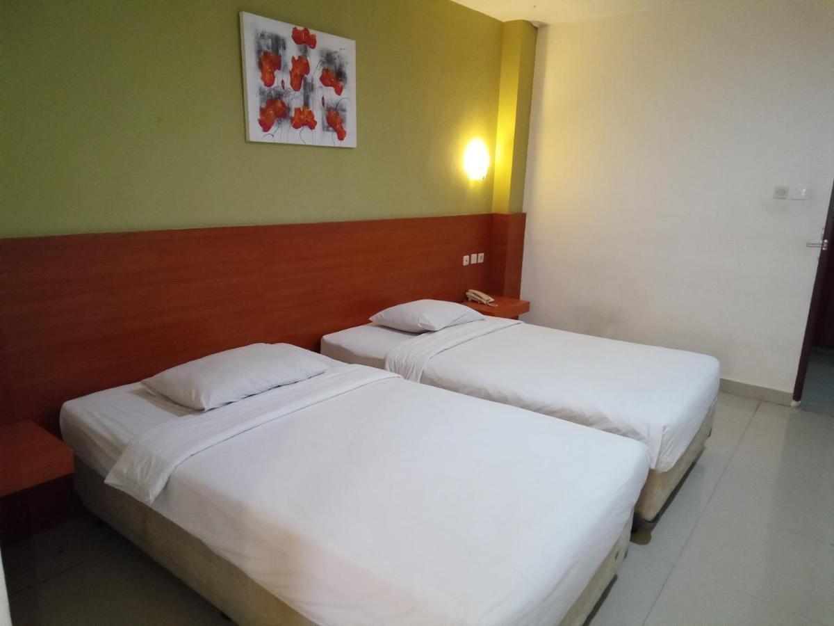 Hotel Puri Dibia Kuta Kuta Lombok Extérieur photo